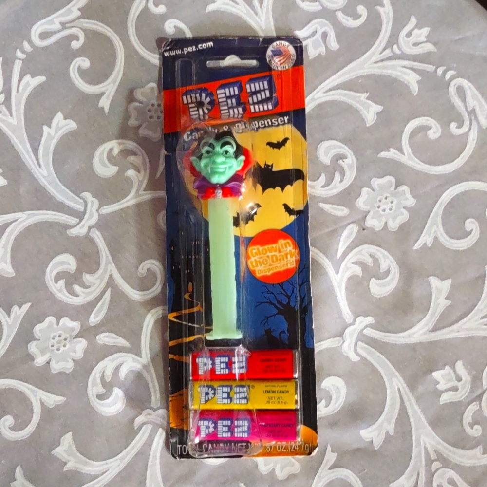 Collectible 2010 Happy Vampire PEZ dispenser